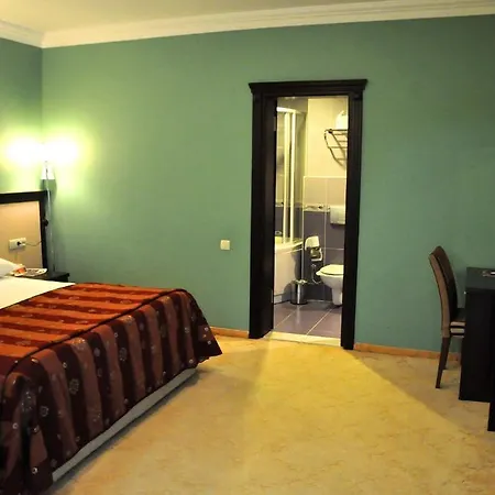 Grand Ballica מלון 4*